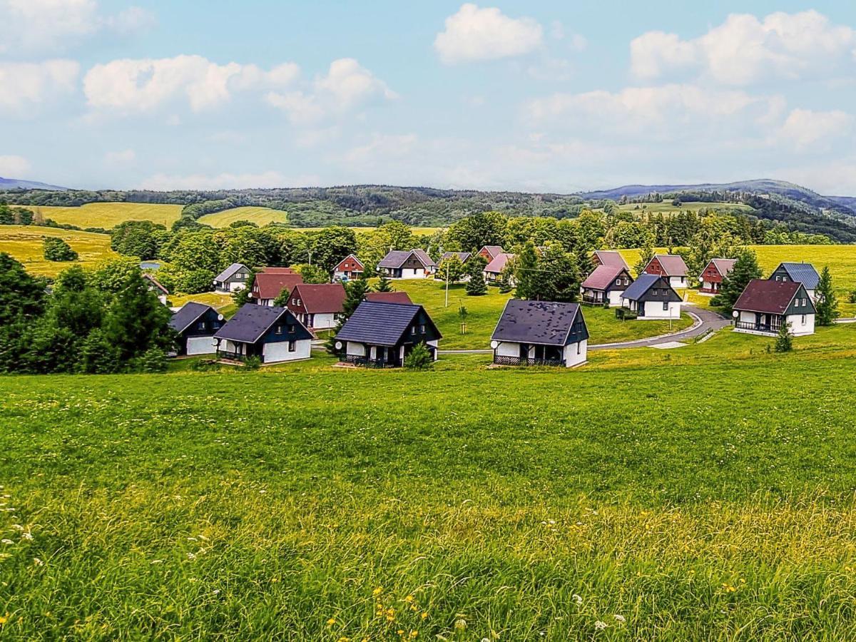 Holiday Home Holiday Hill 42 By Interhome Cista  エクステリア 写真