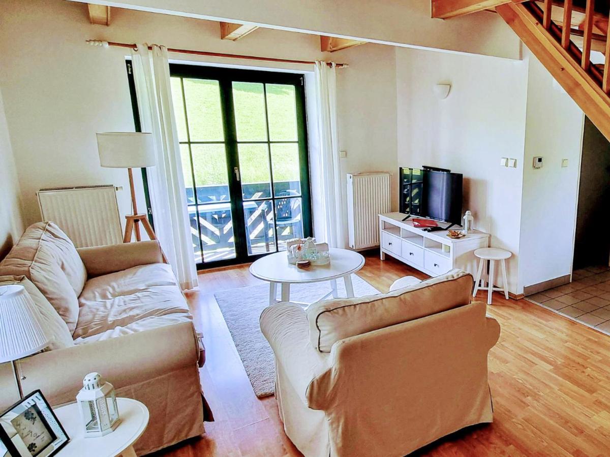 Holiday Home Holiday Hill 42 By Interhome Cista  エクステリア 写真