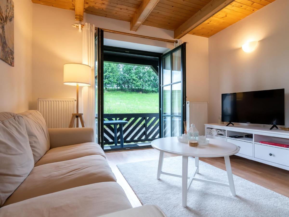 Holiday Home Holiday Hill 42 By Interhome Cista  エクステリア 写真